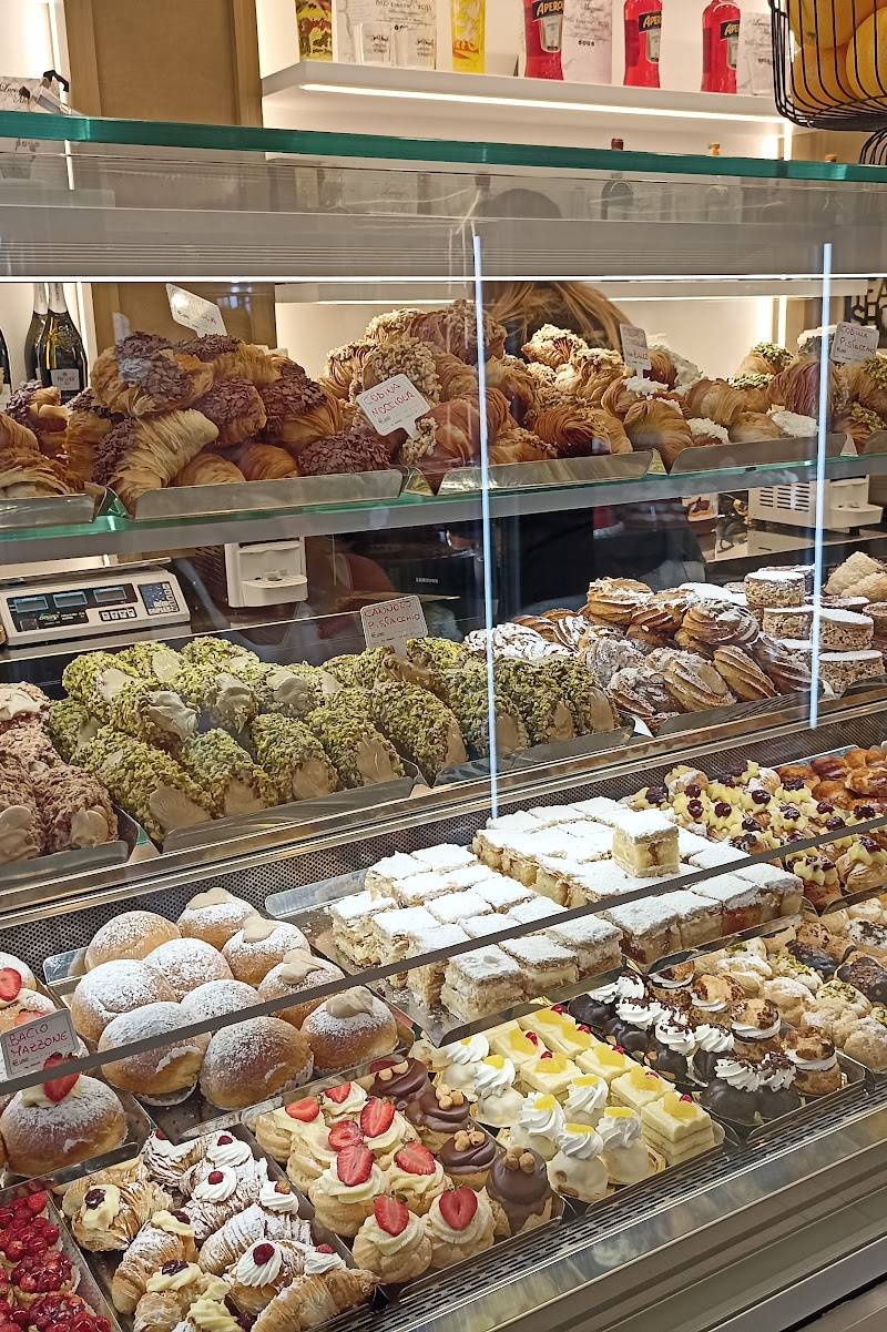 Leopoldo Infante, boulangerie sans gluten à Naples — photo 3